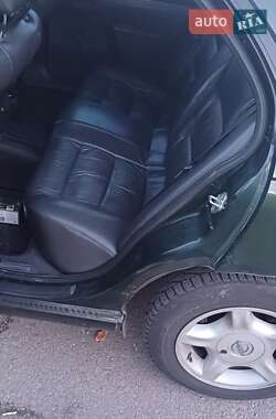 Седан Opel Omega 2000 в 