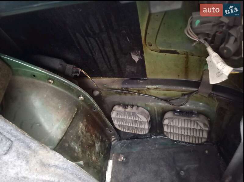 Седан Opel Omega 2000 в Боровій