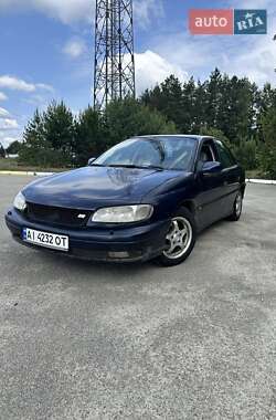 Седан Opel Omega 1997 в Буче