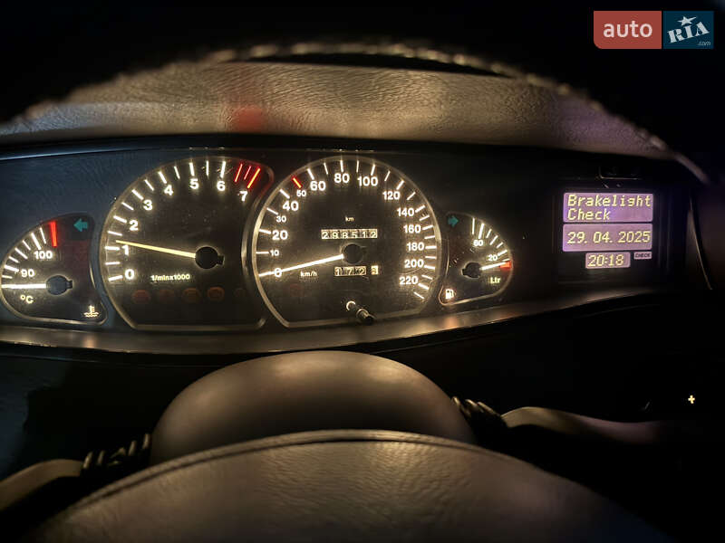 Седан Opel Omega 1999 в Ровно