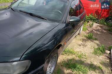 Седан Opel Omega 1997 в Луцке