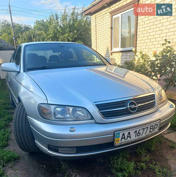 Седан Opel Omega 2003 в Черкассах