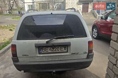 Універсал Opel Omega 1987 в Миколаєві