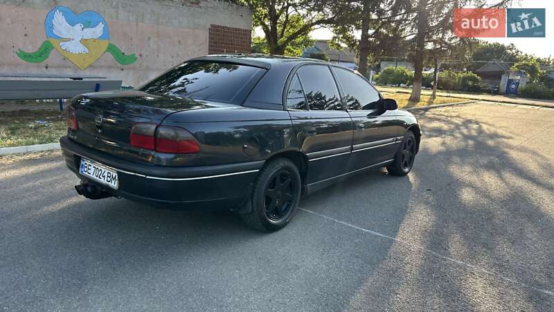 Седан Opel Omega 1996 в Новому Бузі