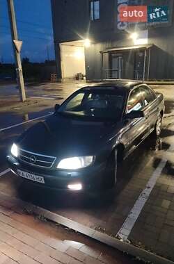 Седан Opel Omega 2001 в Киеве