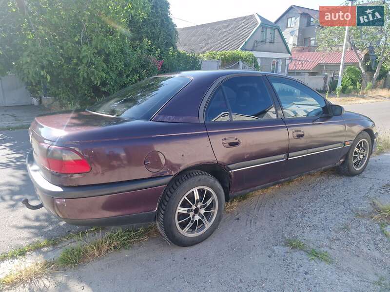 Седан Opel Omega 1995 в Одессе