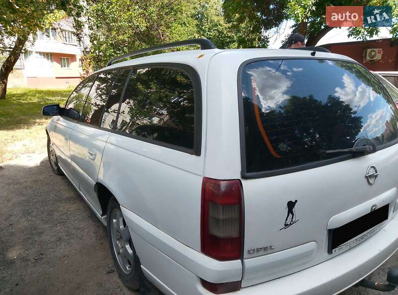 Універсал Opel Omega 2000 в Рівному