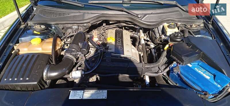 Седан Opel Omega 2000 в Житомире