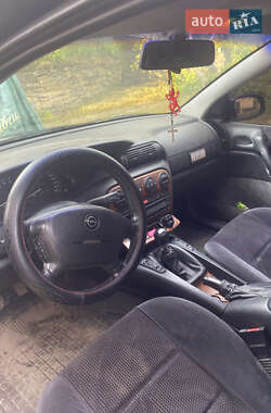 Седан Opel Omega 1999 в Бережанах