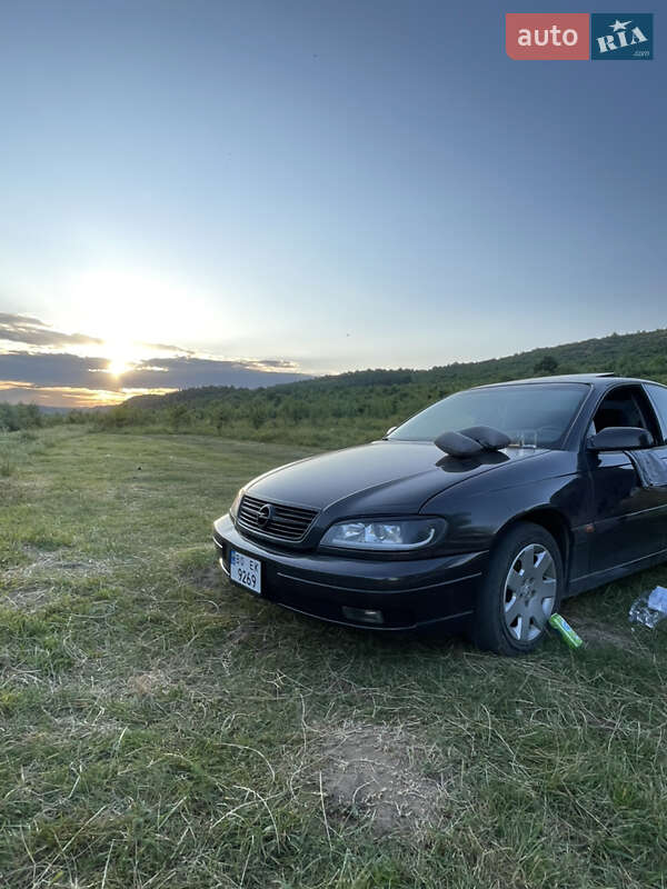Opel Omega 2000