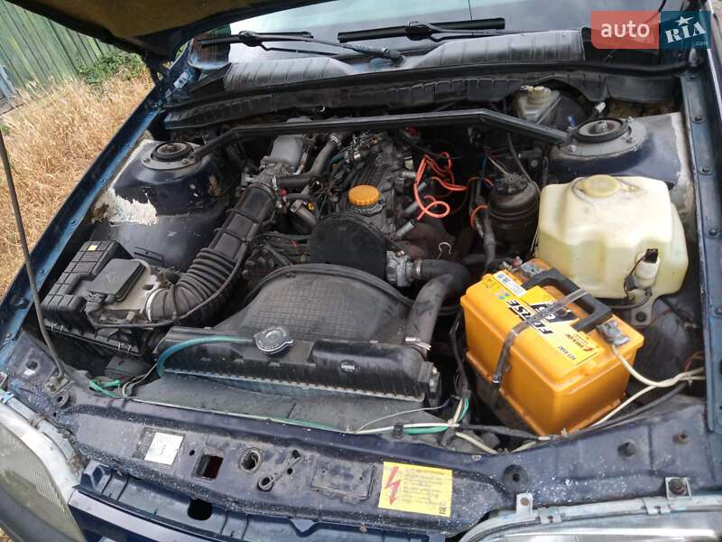Седан Opel Omega 1989 в Гайсине