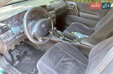 Седан Opel Omega 1998 в 