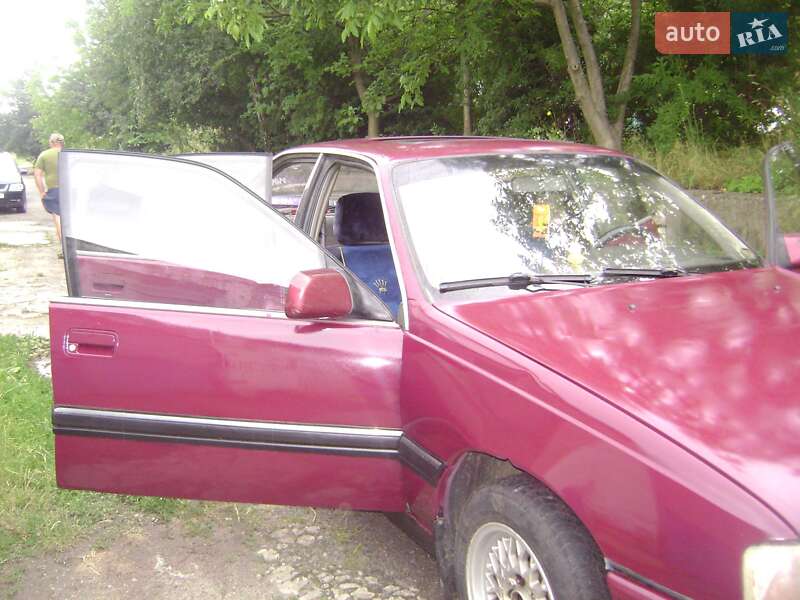 Седан Opel Omega 1991 в Ровно
