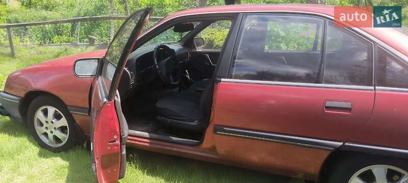 Седан Opel Omega 1988 в Полтаве
