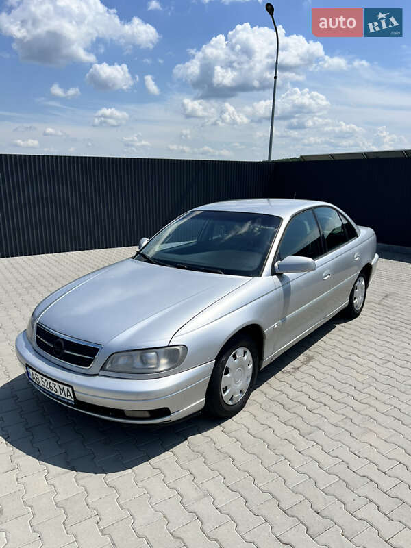 Opel Omega 2001