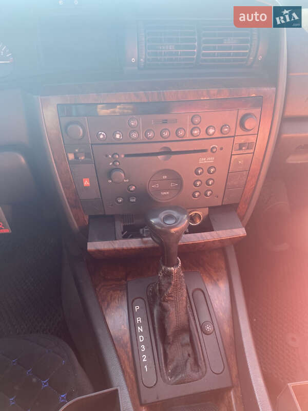 Универсал Opel Omega 1997 в Черновцах