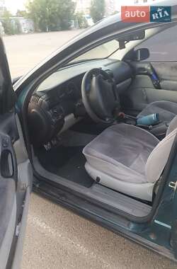 Седан Opel Omega 1995 в 