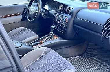 Седан Opel Omega 1995 в 
