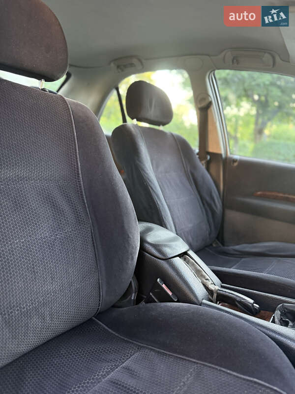 Седан Opel Omega 1999 в Обухове