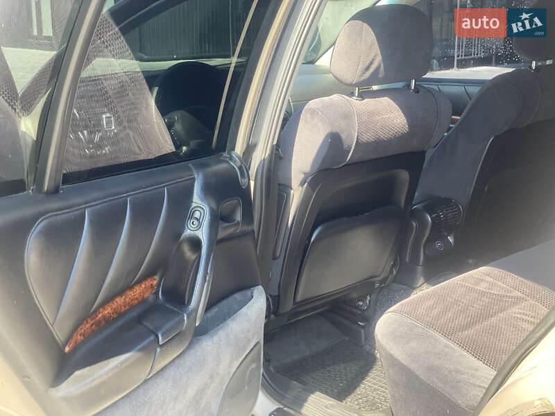 Универсал Opel Omega 1998 в Львове