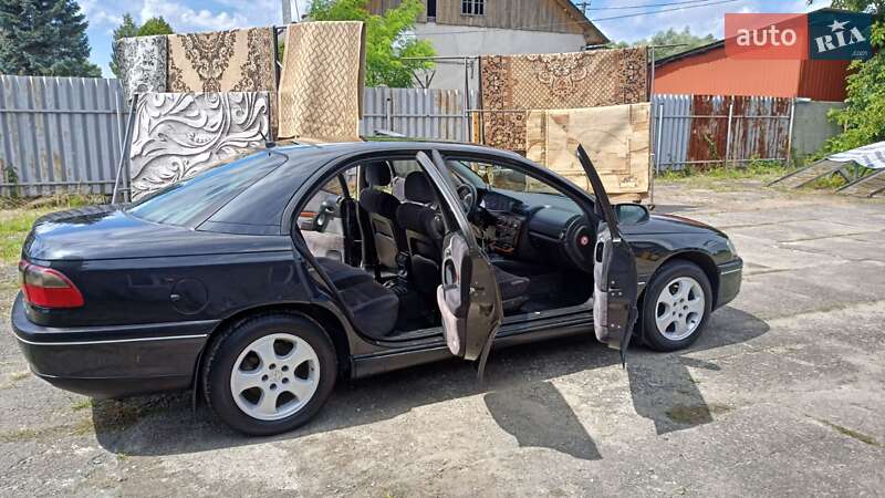 Седан Opel Omega 1999 в Новому Розділі