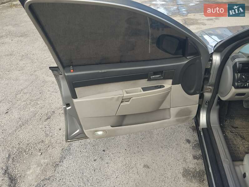 Седан Opel Omega 1995 в Запорожье