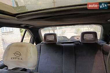 Седан Opel Omega 1987 в 
