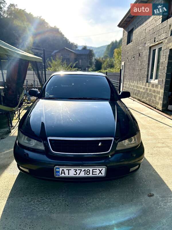 Opel Omega 2000