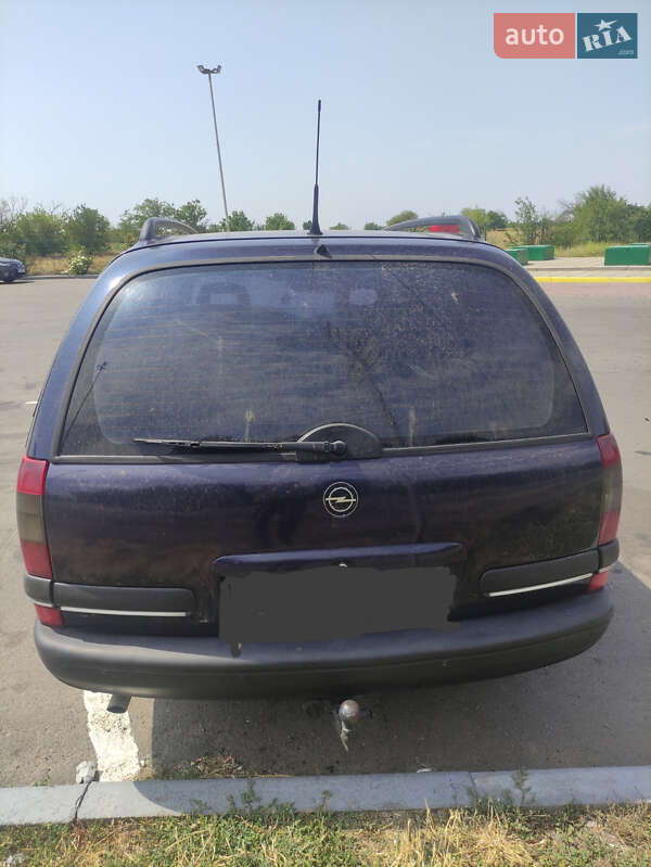 Универсал Opel Omega 1996 в Николаеве
