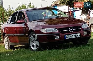Седан Opel Omega 1996 в Києві