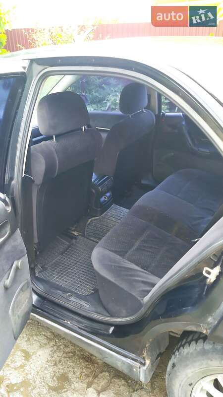 Седан Opel Omega 1998 в Тетієві