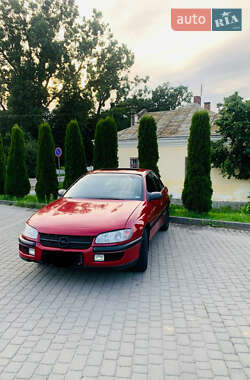 Седан Opel Omega 1996 в Львове