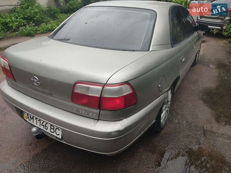 Opel Omega 2002