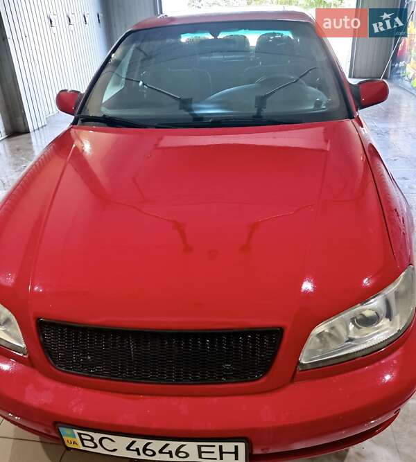 Седан Opel Omega 1998 в Бурштыне