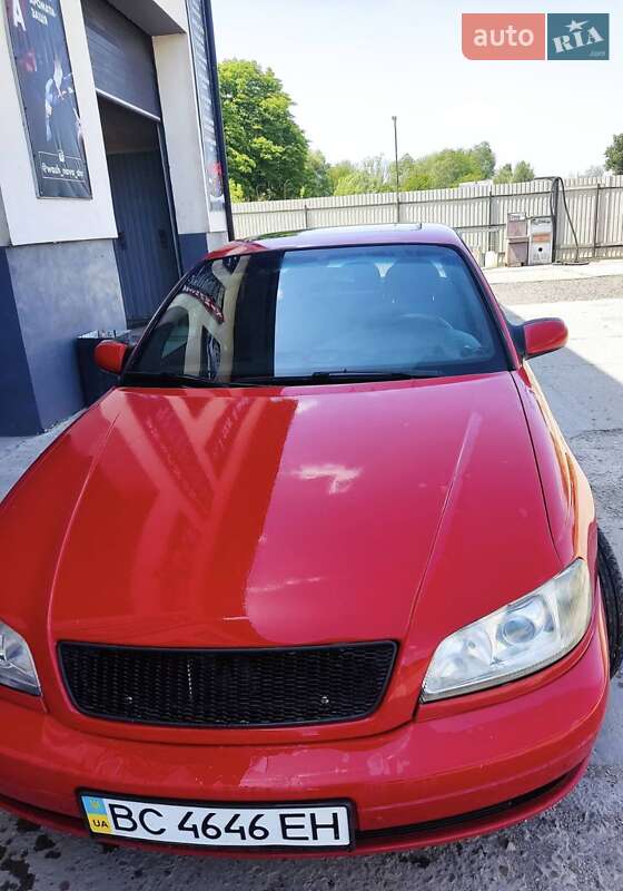 Седан Opel Omega 1998 в Бурштыне
