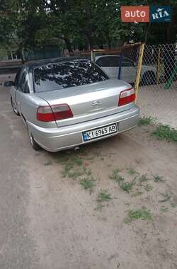 Седан Opel Omega 2003 в 