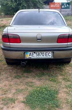 Седан Opel Omega 1998 в 