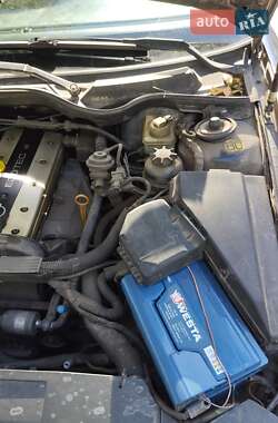 Седан Opel Omega 1998 в Дніпрі