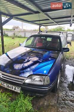 Универсал Opel Omega 1988 в Сарнах