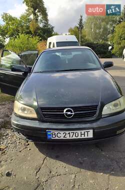 Седан Opel Omega 2002 в Нововолынске