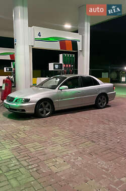 Седан Opel Omega 2002 в Сквире