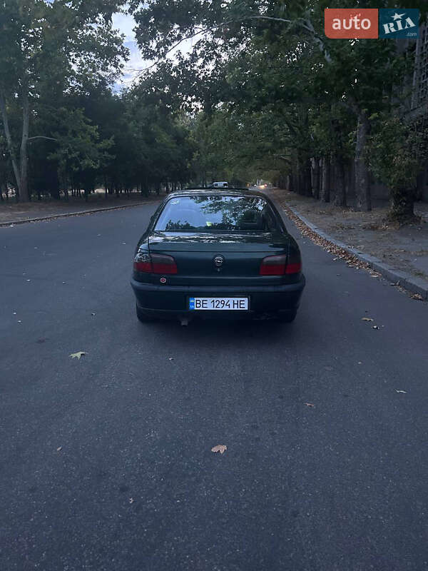 Седан Opel Omega 1997 в Николаеве