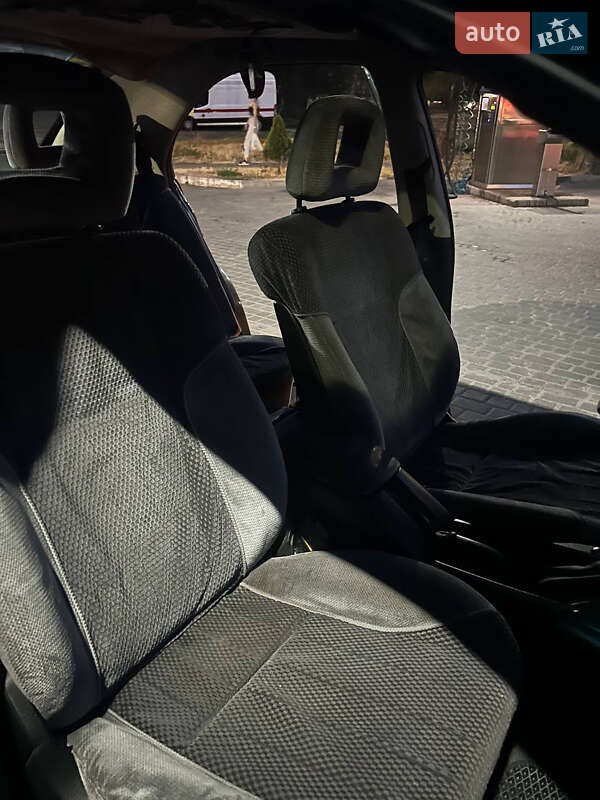 Седан Opel Omega 1997 в Николаеве