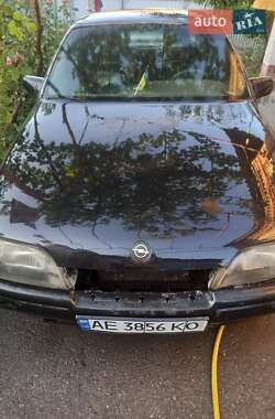 Седан Opel Omega 1988 в 