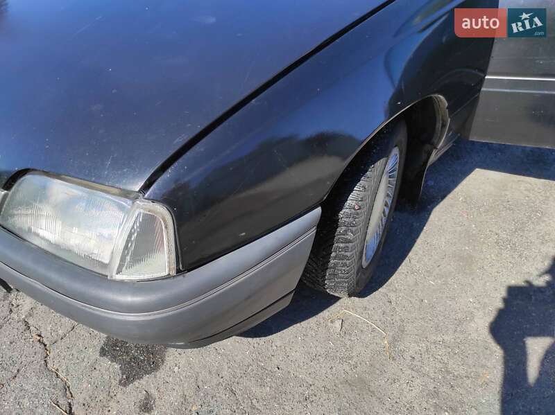 Седан Opel Omega 1989 в Гостомелі