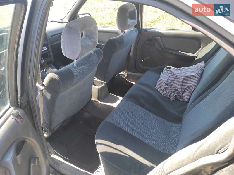 Седан Opel Omega 1989 в Гостомелі