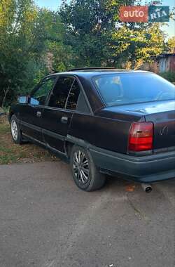 Седан Opel Omega 1990 в 