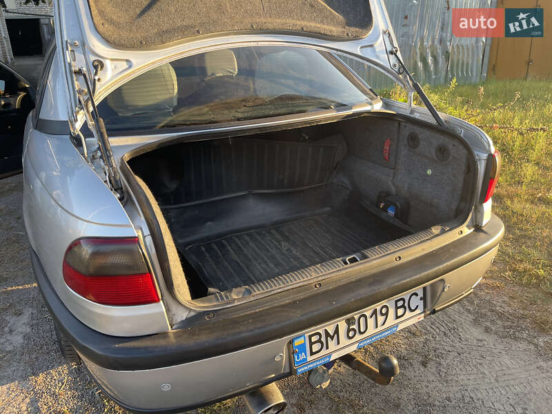 Седан Opel Omega 1996 в Шостці