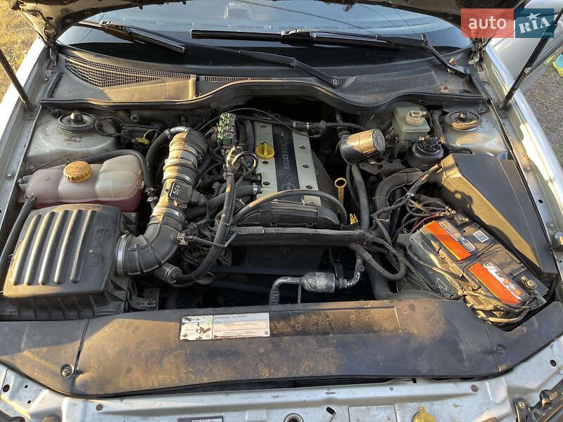 Седан Opel Omega 1996 в Шостці