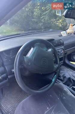 Седан Opel Omega 1994 в 